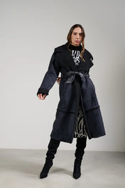 Cappotto in ecomontone con cintura