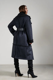 Cappotto in ecomontone con cintura