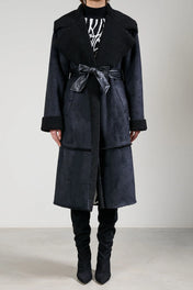 Cappotto in ecomontone con cintura