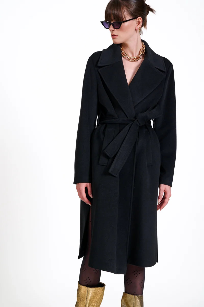 Cappotto a vestaglia con spacchi