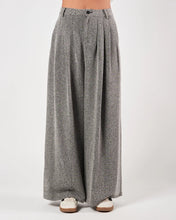 PANTALONE CON PENCES