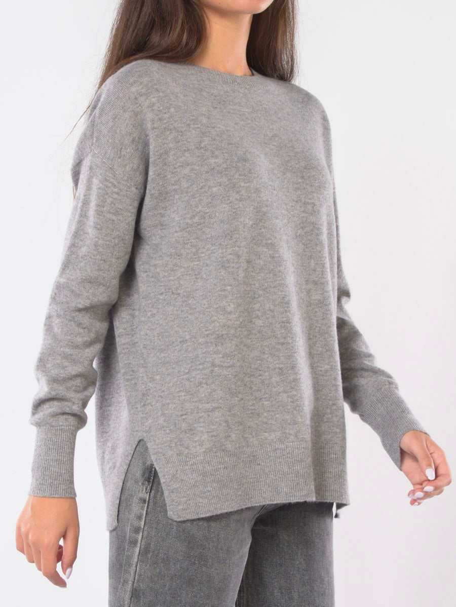 MAGLIA IN LANA CON SPACCHI
