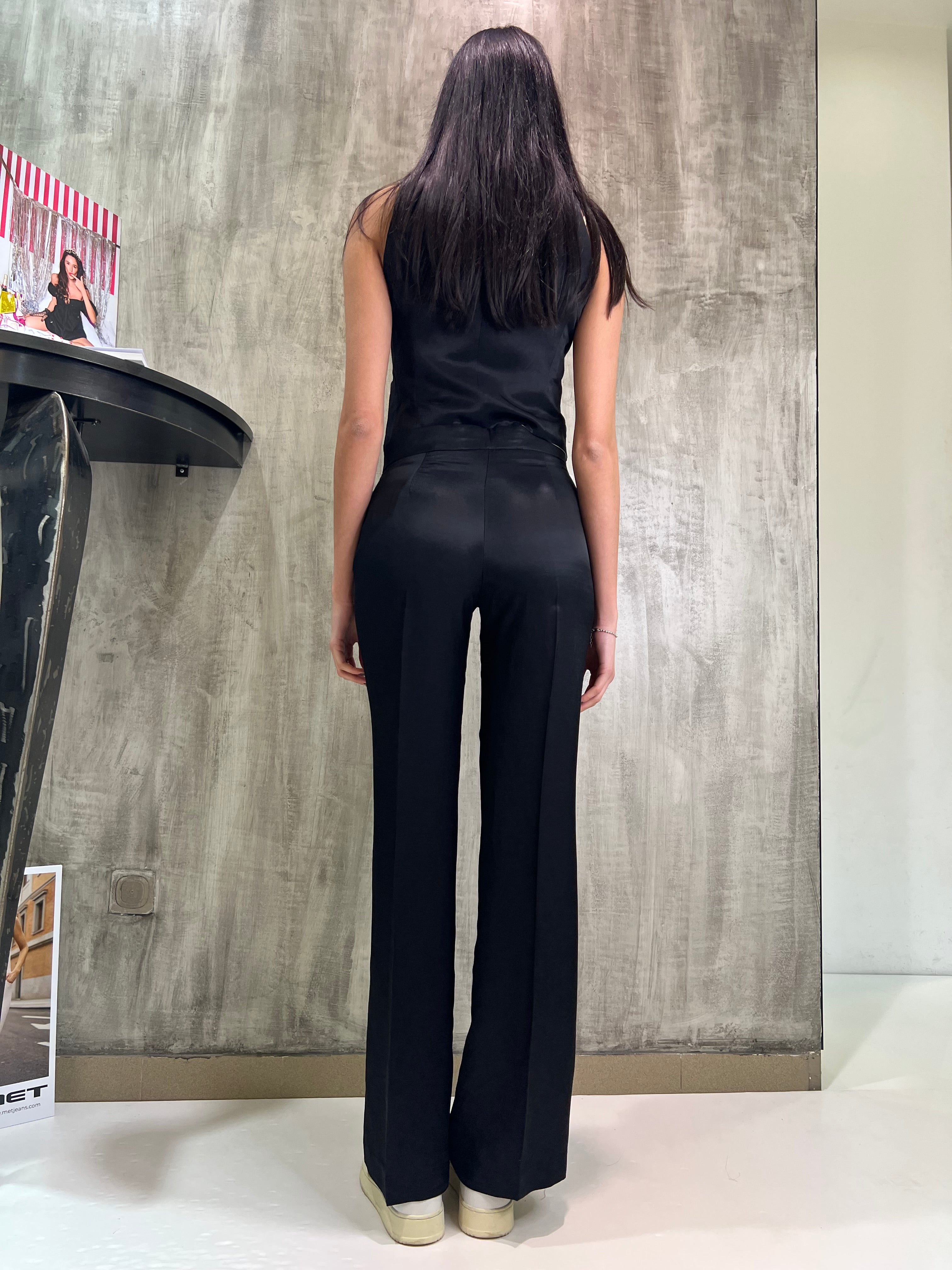 Pantaloni in raso a zampa