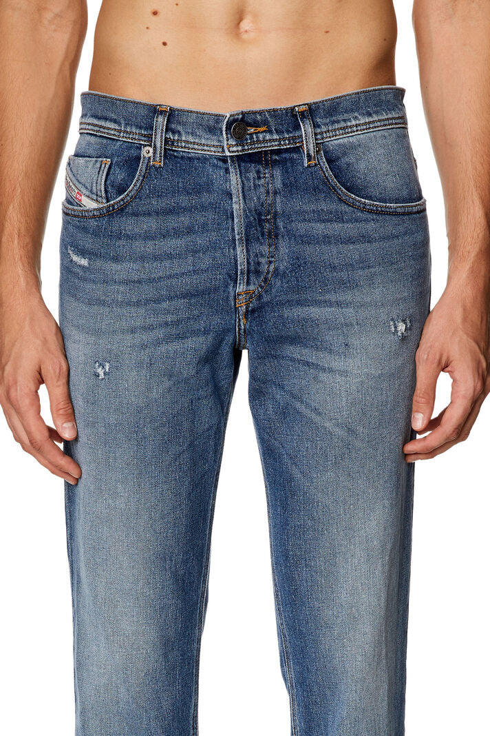 JEANS TAPERED DIESEL