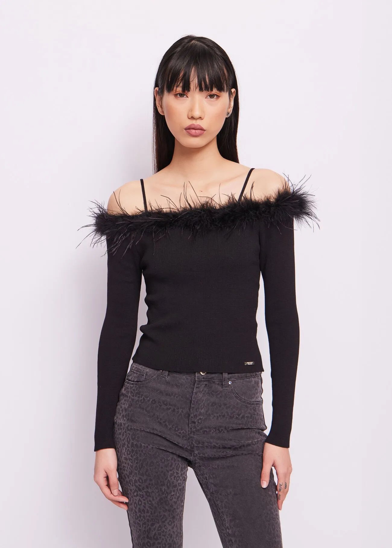 MAGLIA CON PIUME