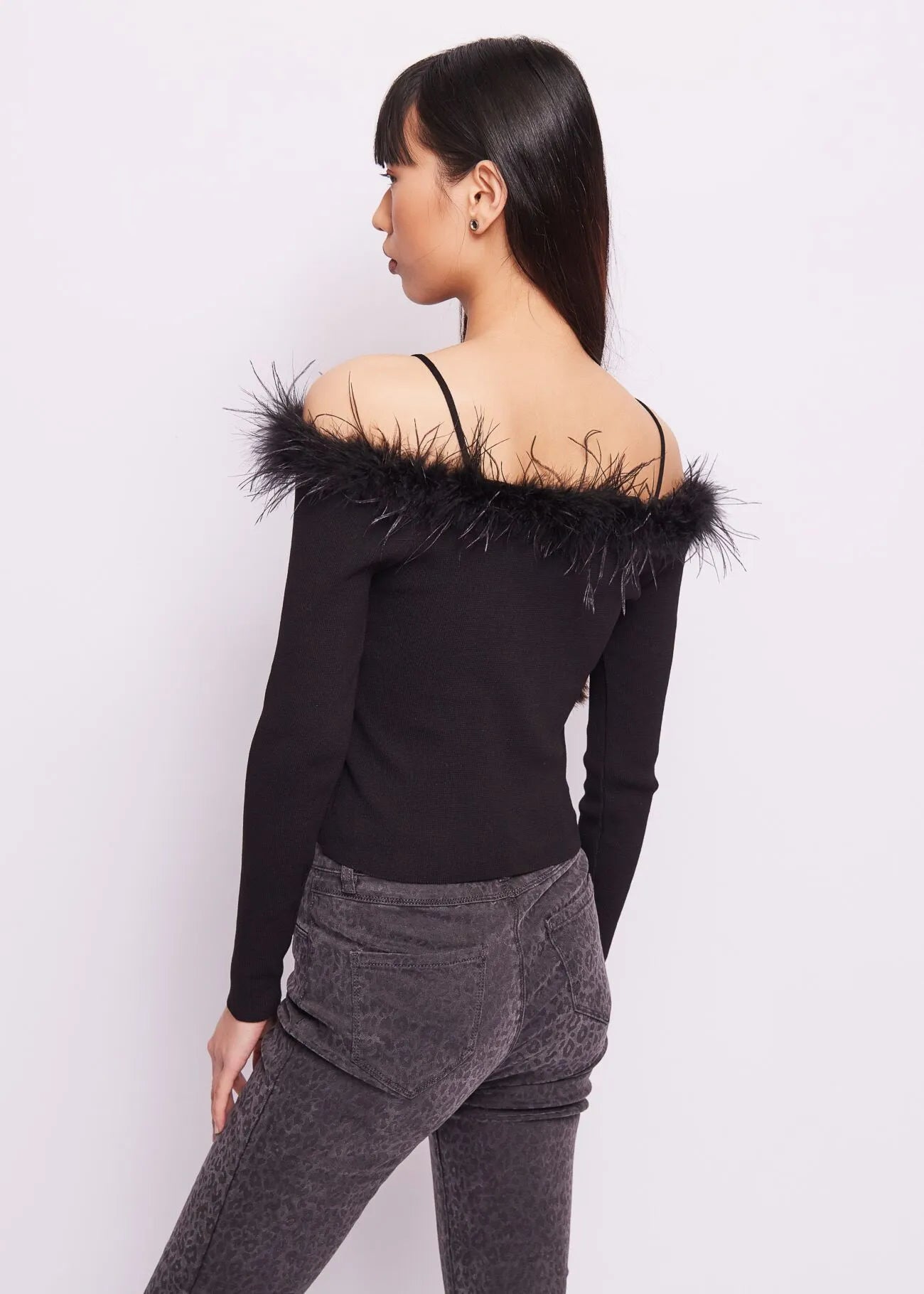 241_421ND53035_2001-P02.webp