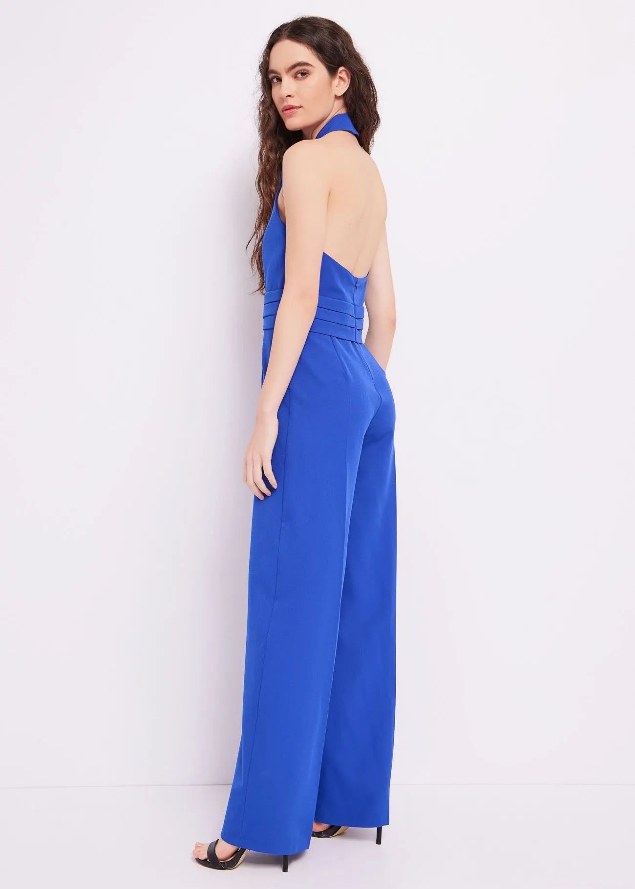 242_411DD25006_2827-P02.webp