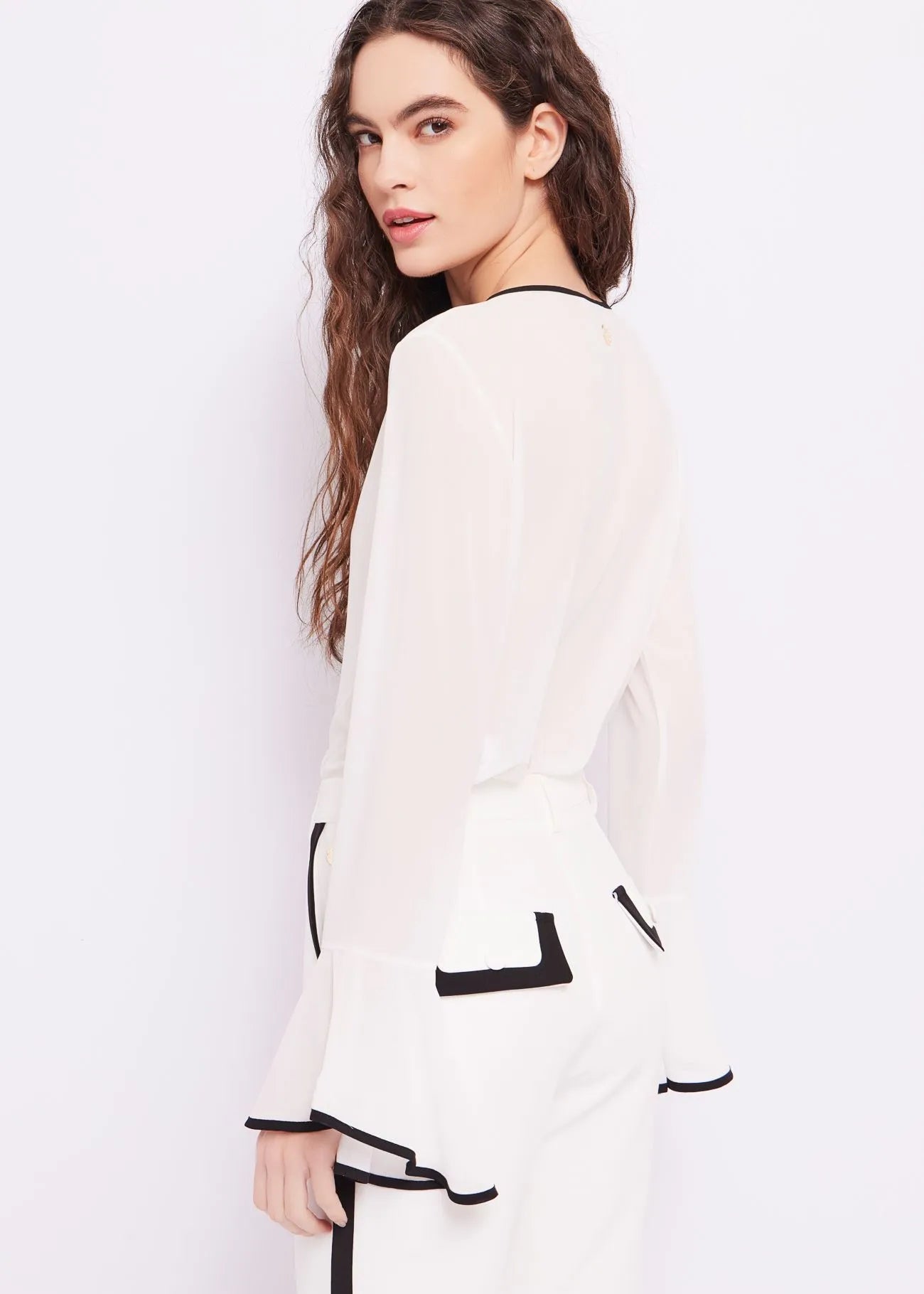 242_411DD45008_418046-01-P02.webp