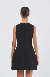 ABITO CON APPLICAZIONI SVASATO