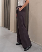 PANTALONI CON PINCES