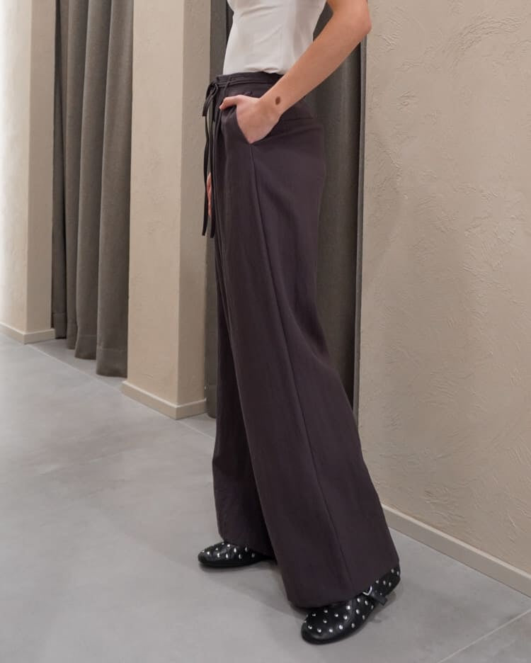 PANTALONI CON PINCES