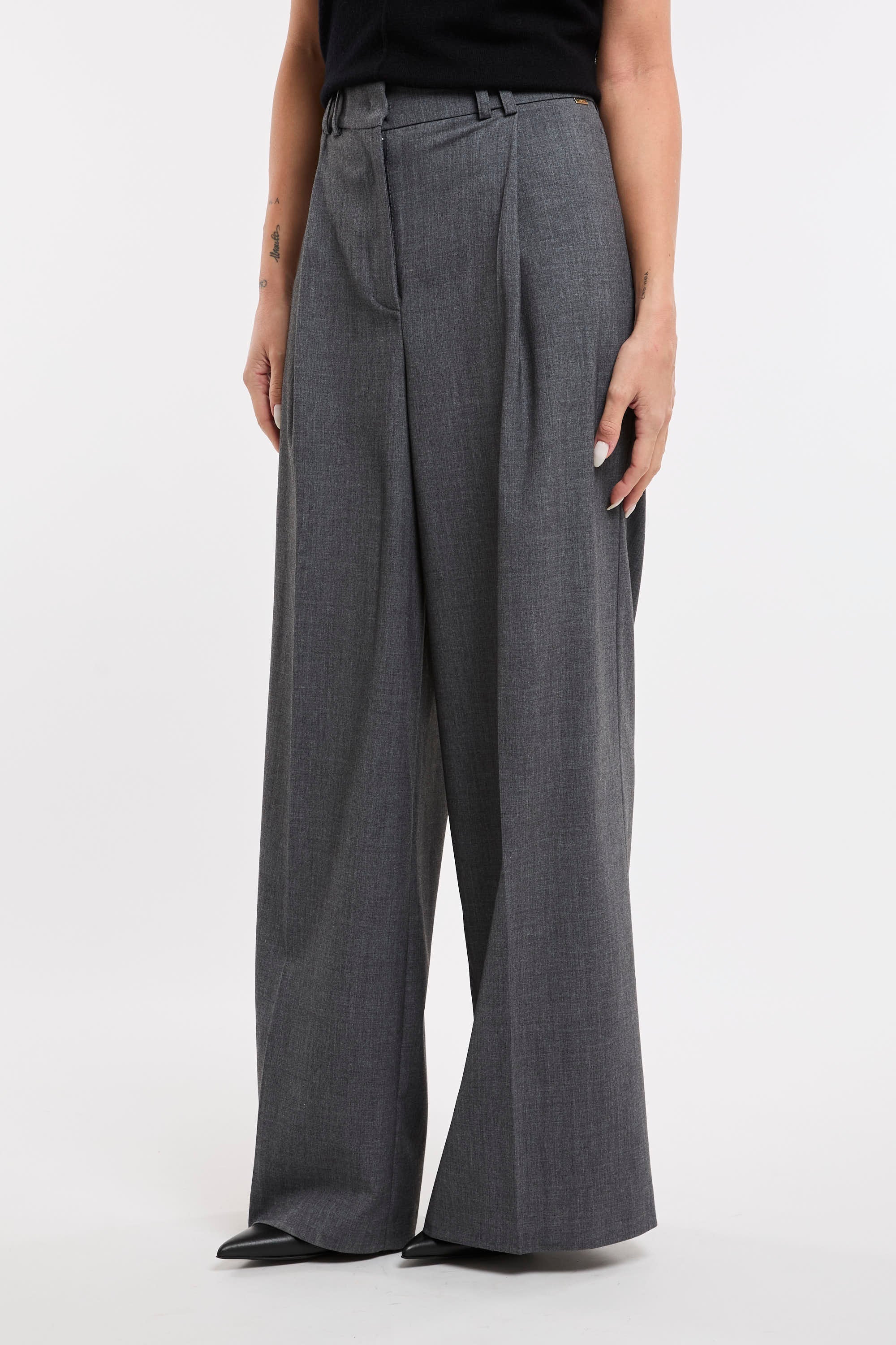 PANTALONE A PALAZZO CON PENCES