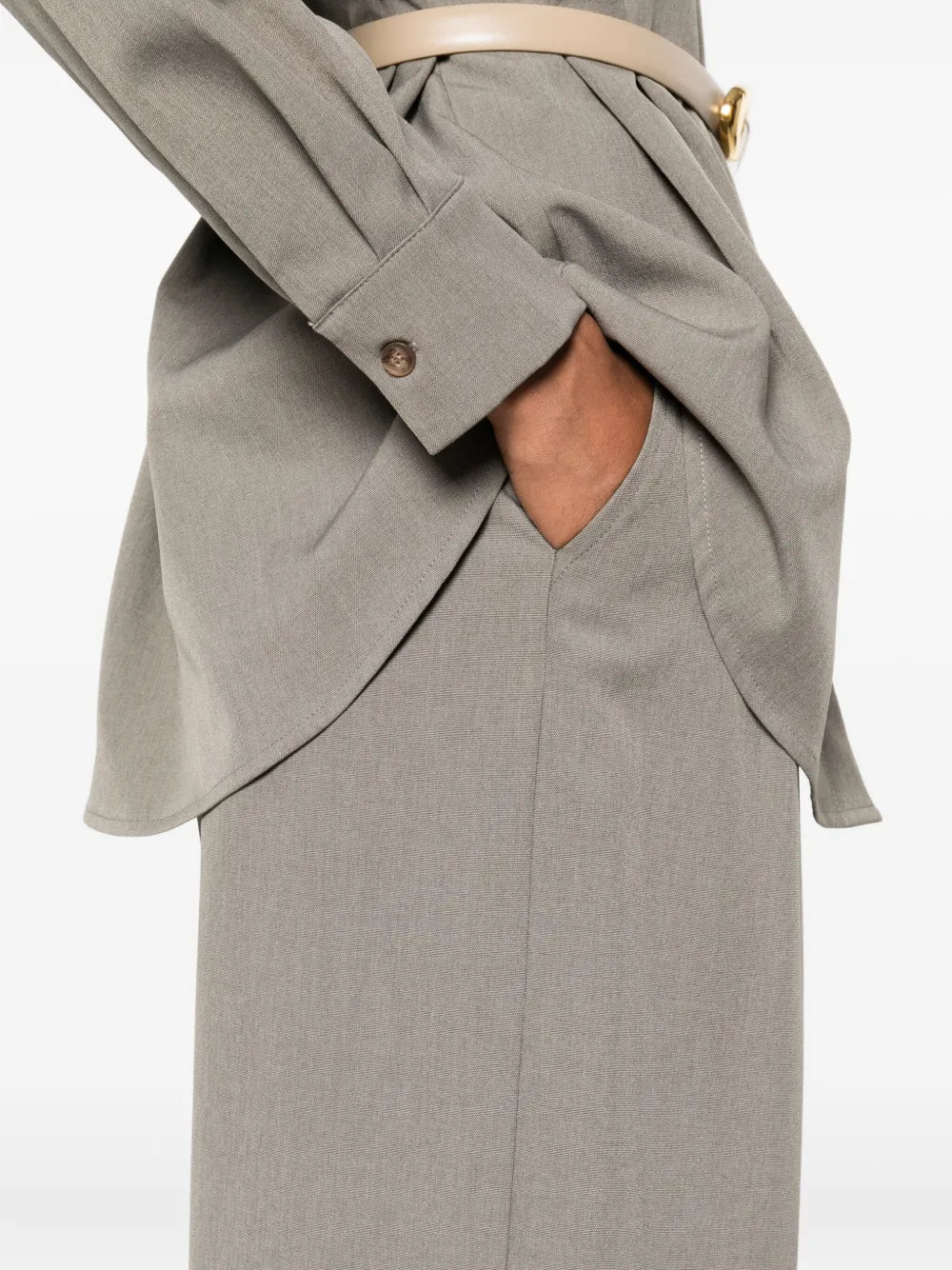 PANTALONE CON PENCES