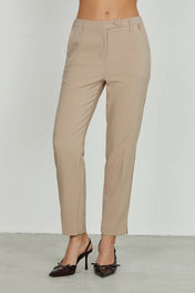 PANTALONE CON SPACCHETTI