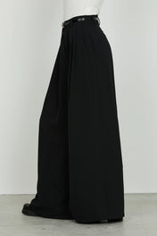 PANTALONI CON PENCES