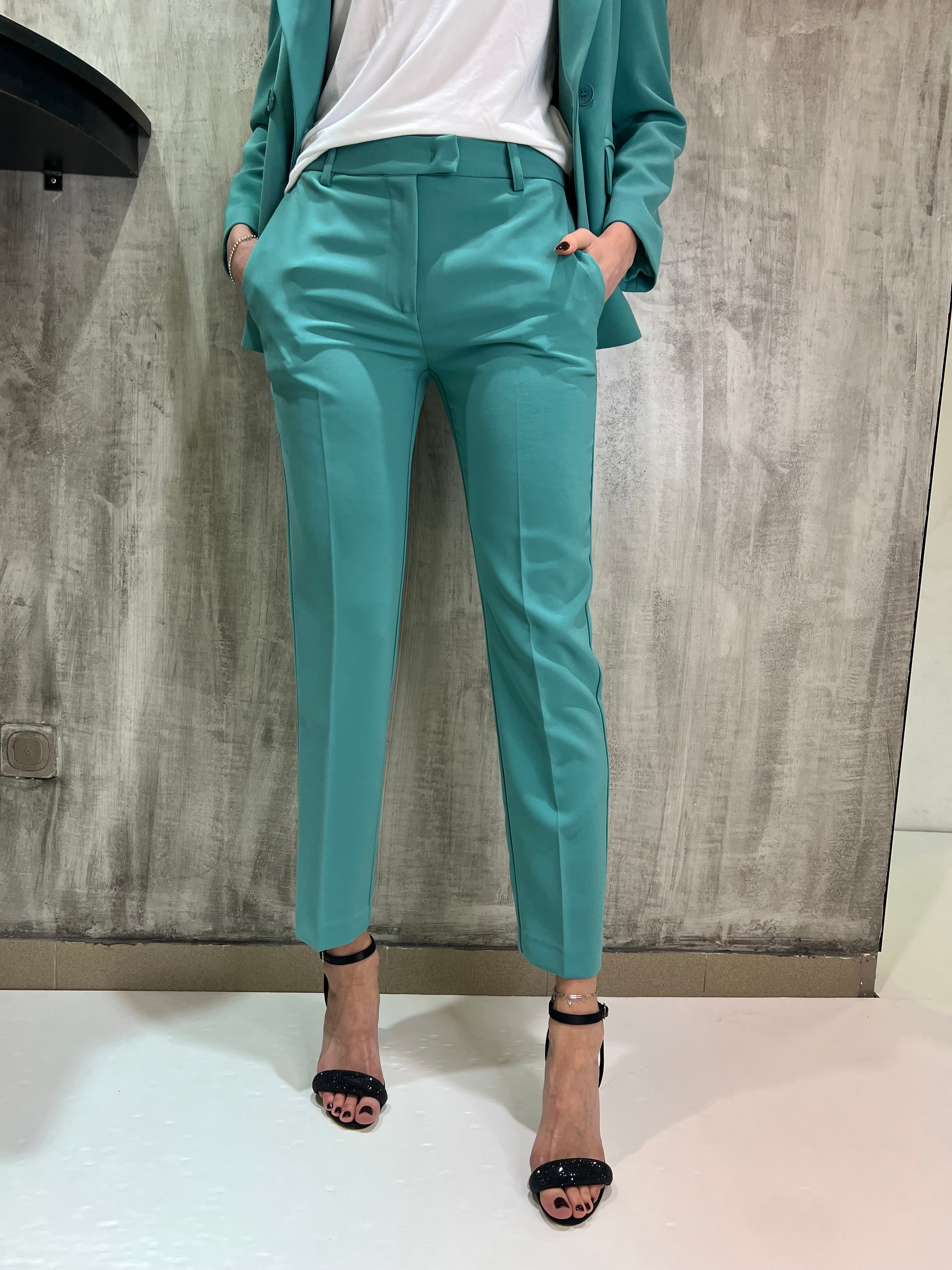 Pantaloni sigaretta