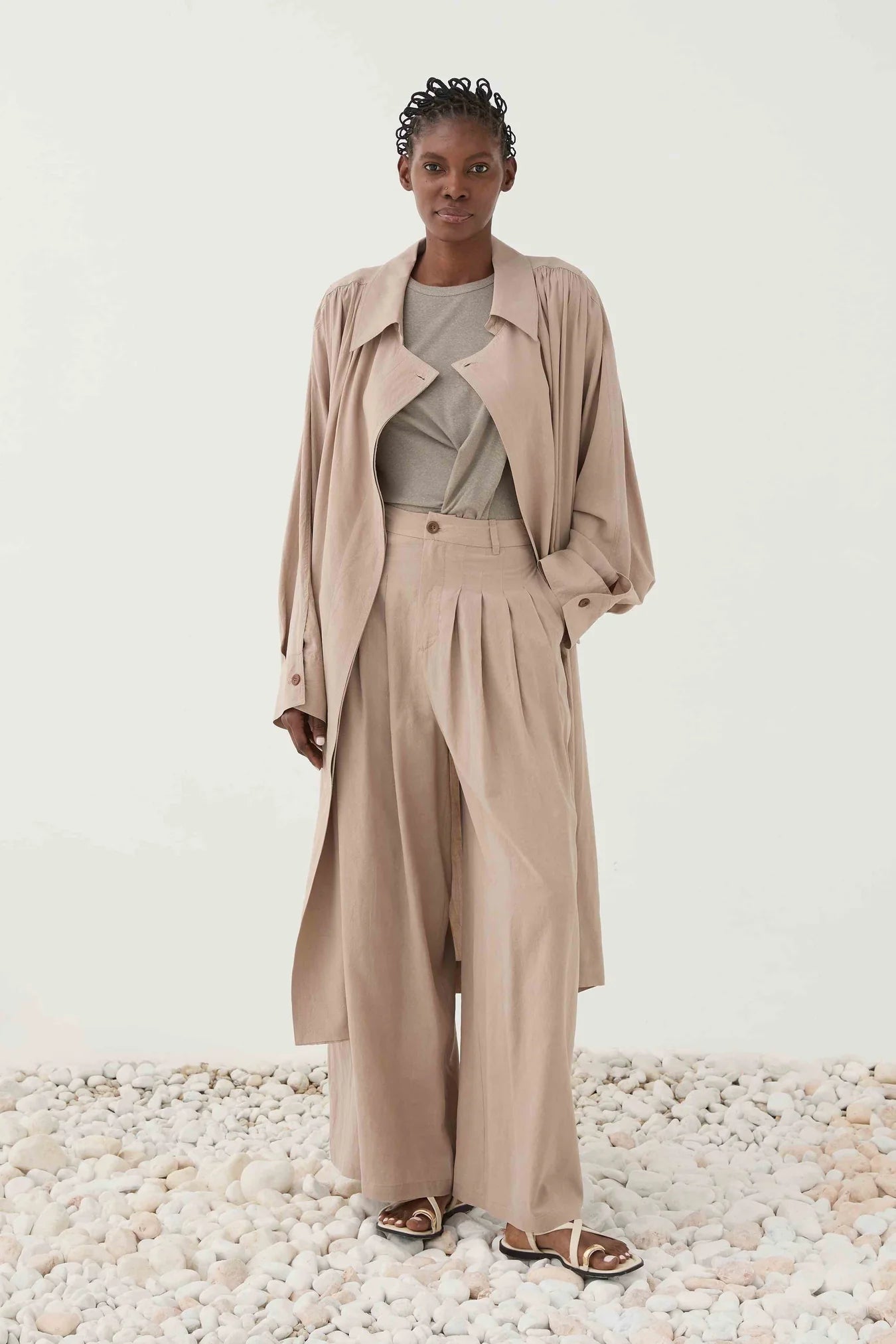 PANTALONI CON PINCES