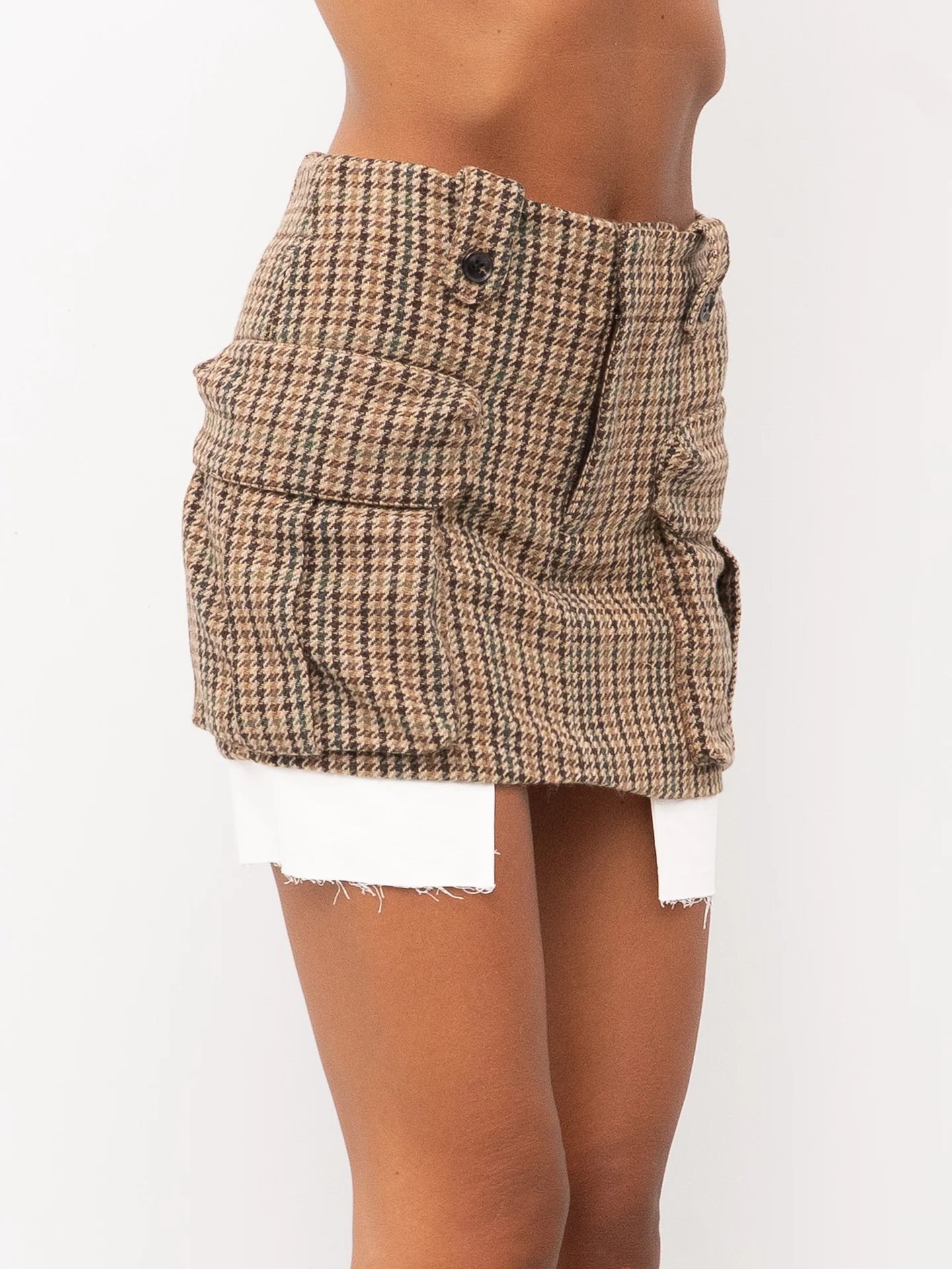 GONNA TWEED