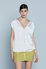 BLUSA CON COLLANA