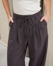 PANTALONI CON PINCES
