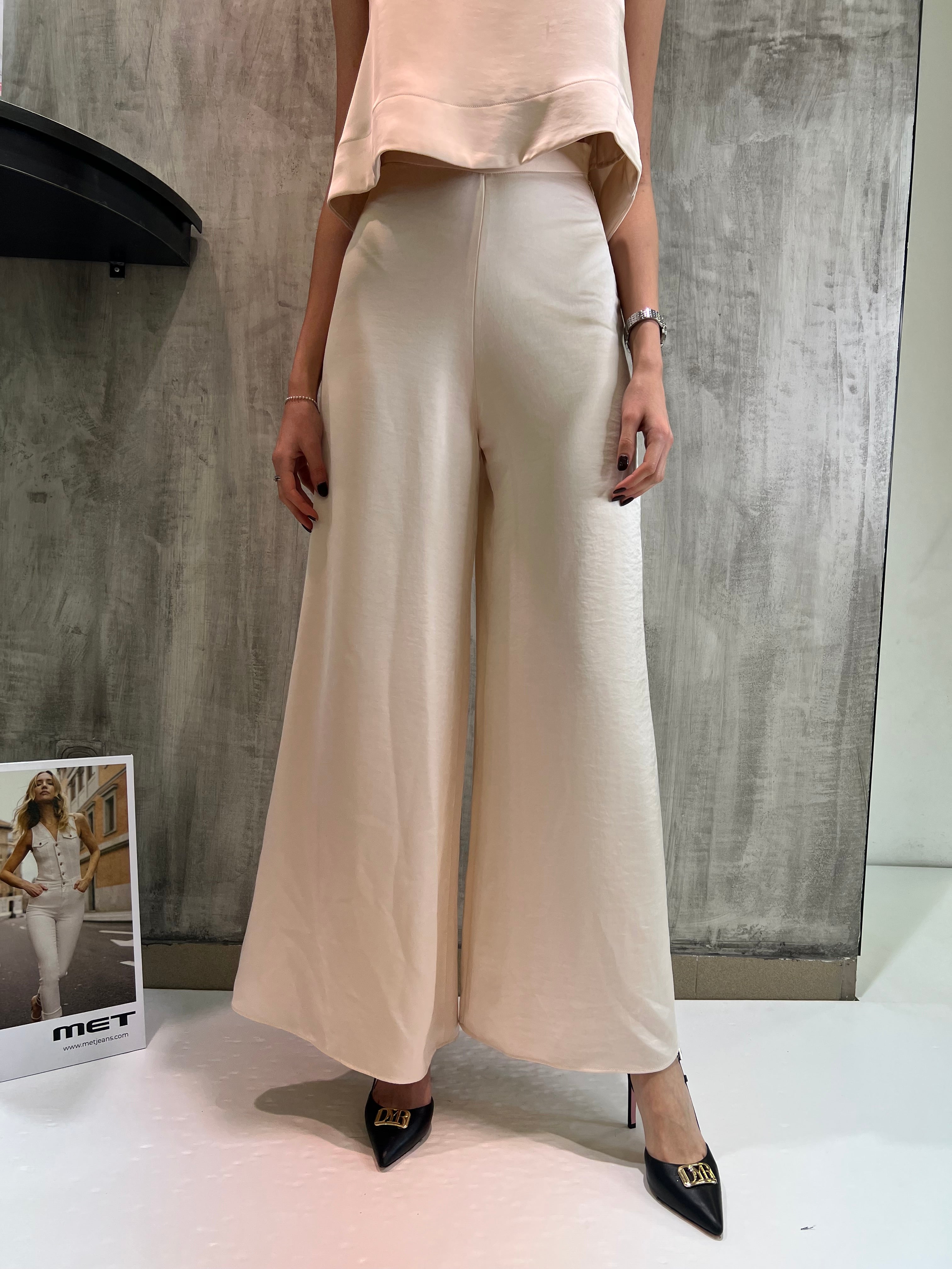 Pantaloni in raso