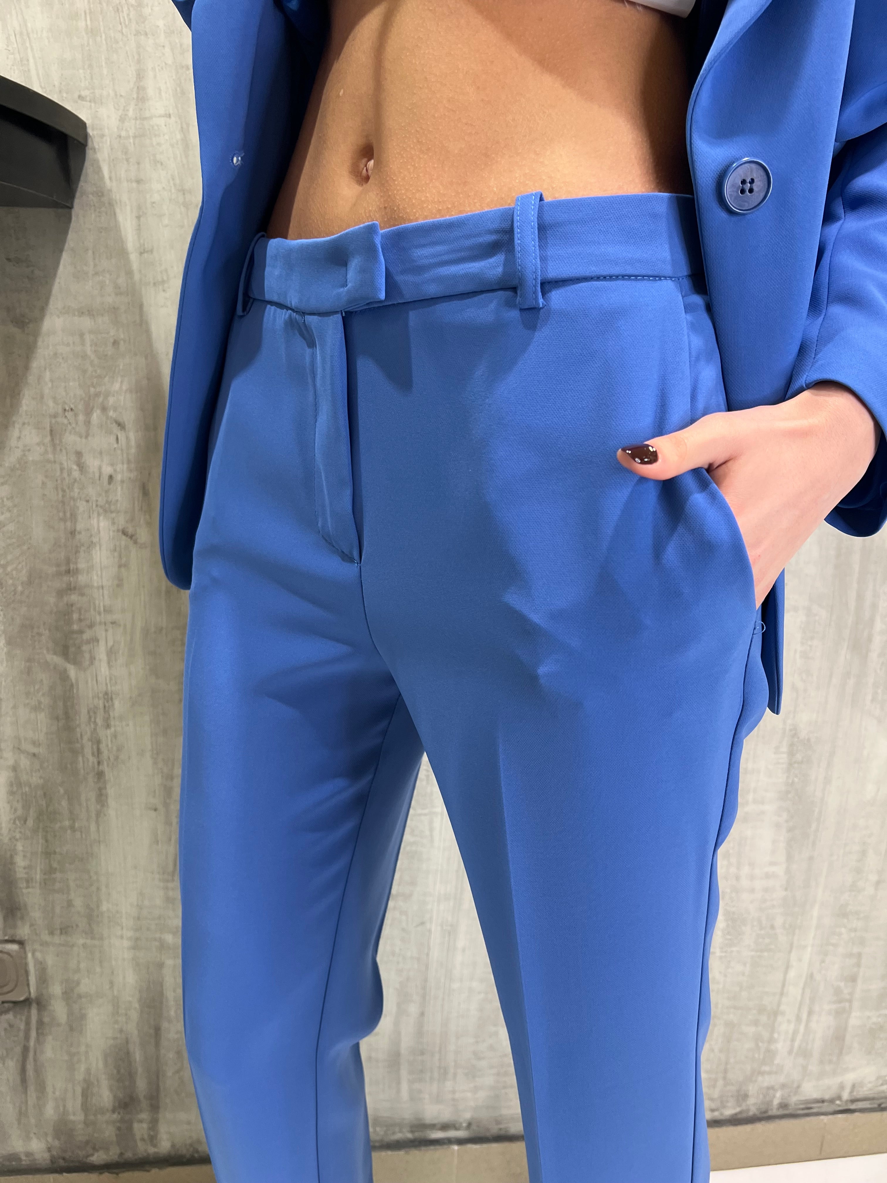 Pantaloni sigaretta