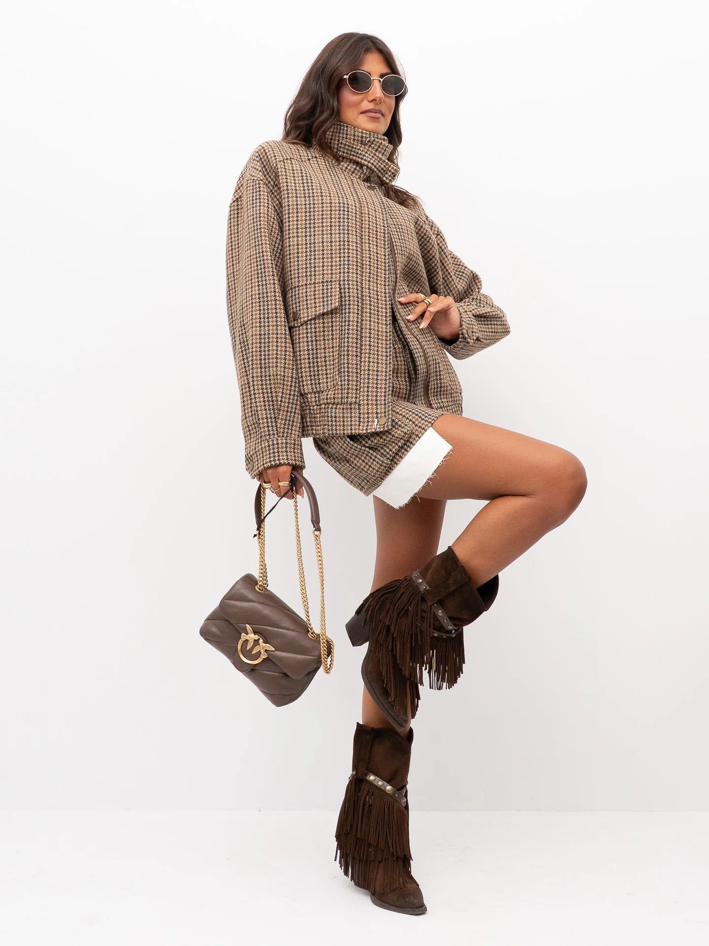 GONNA TWEED