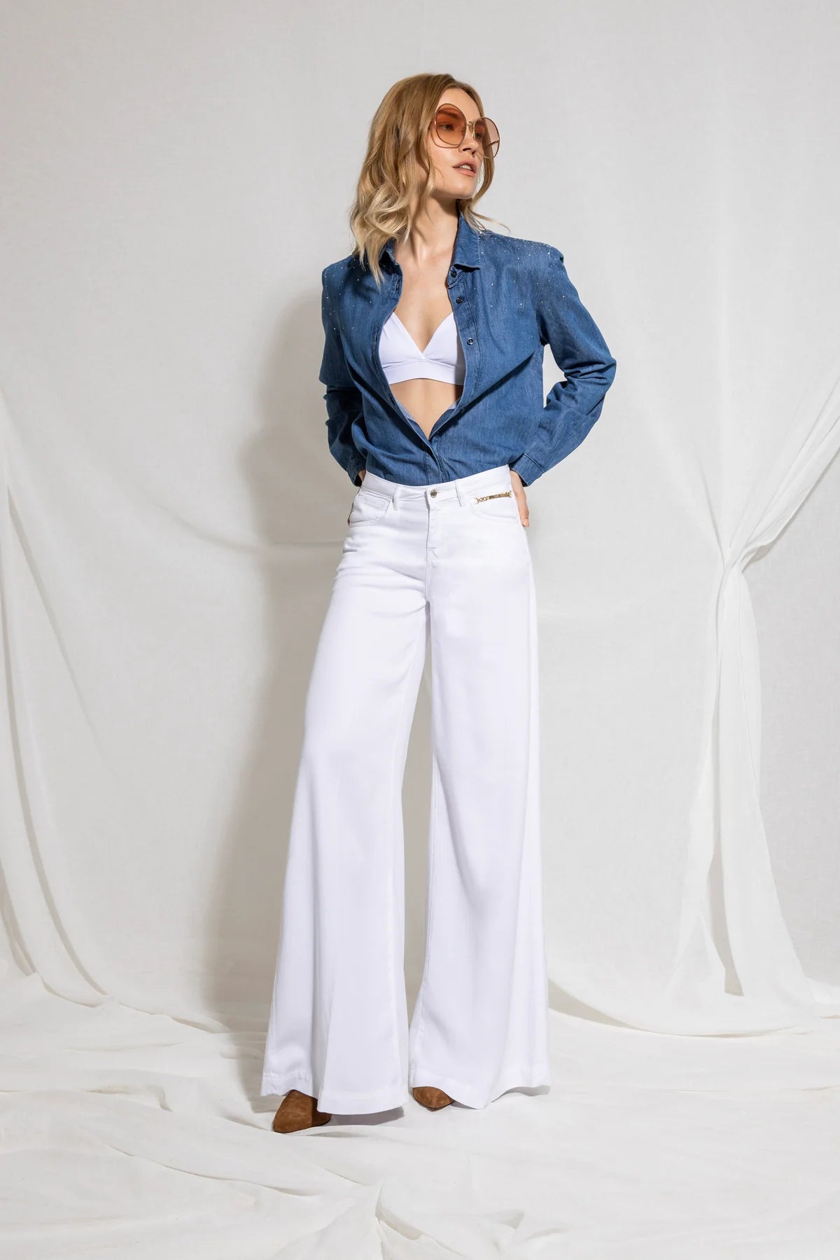 JEANS CON CATENA