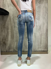 Jeans con rotture