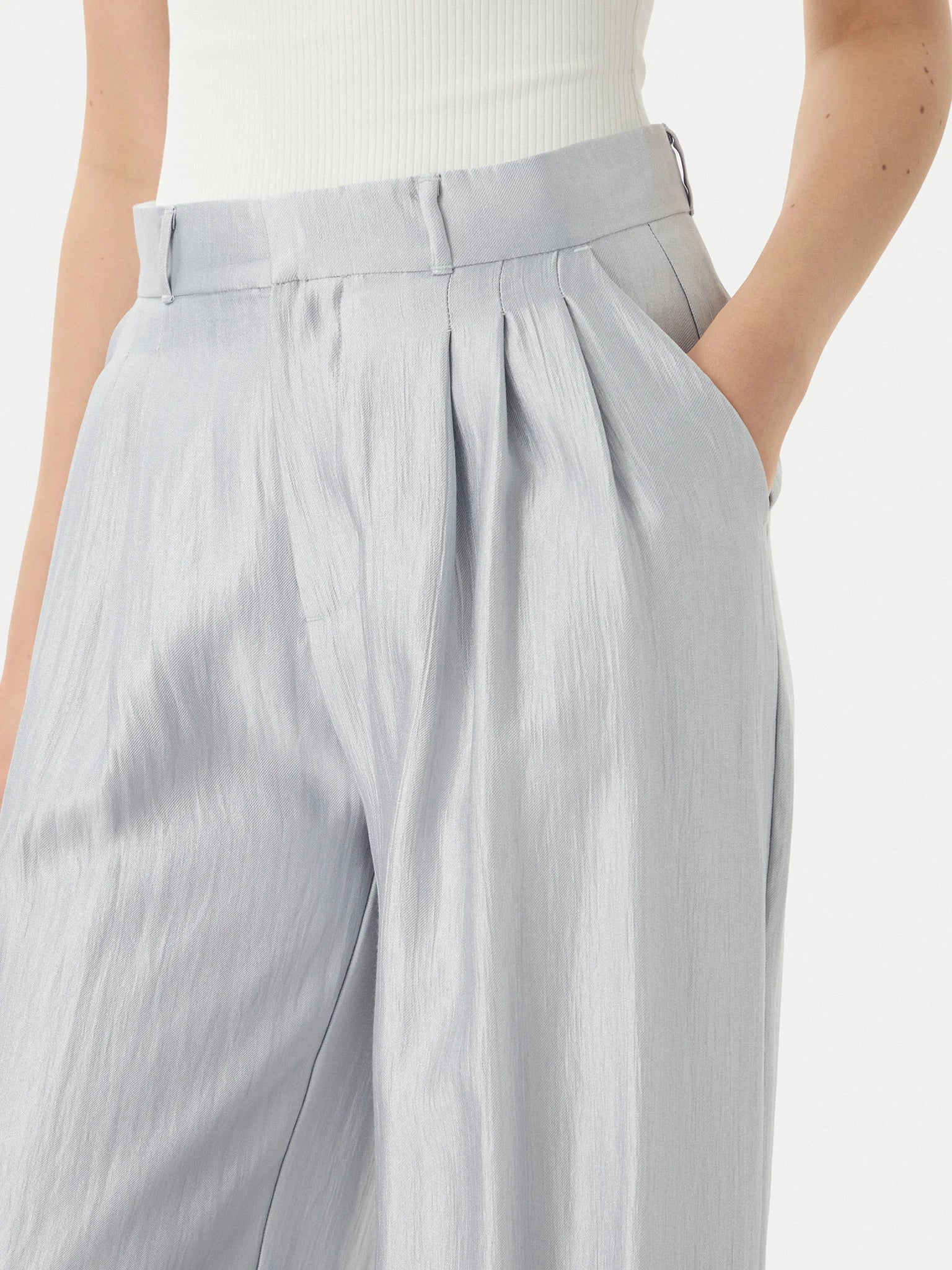 PANTALONI CON PENCES