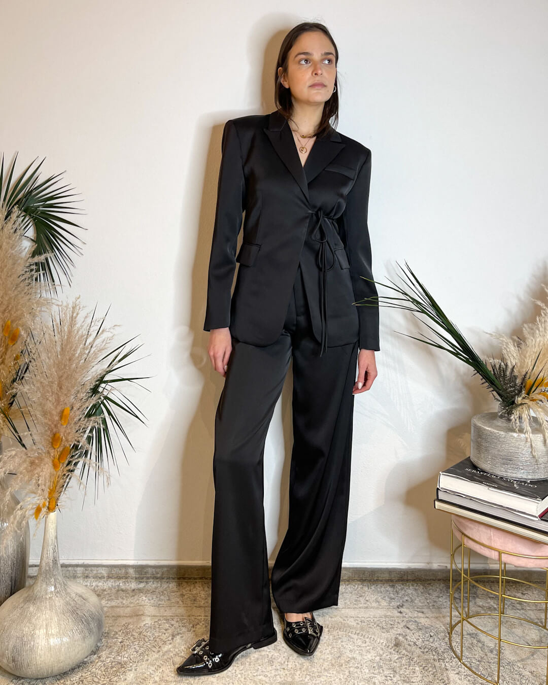 Blazer in raso con allacciatura