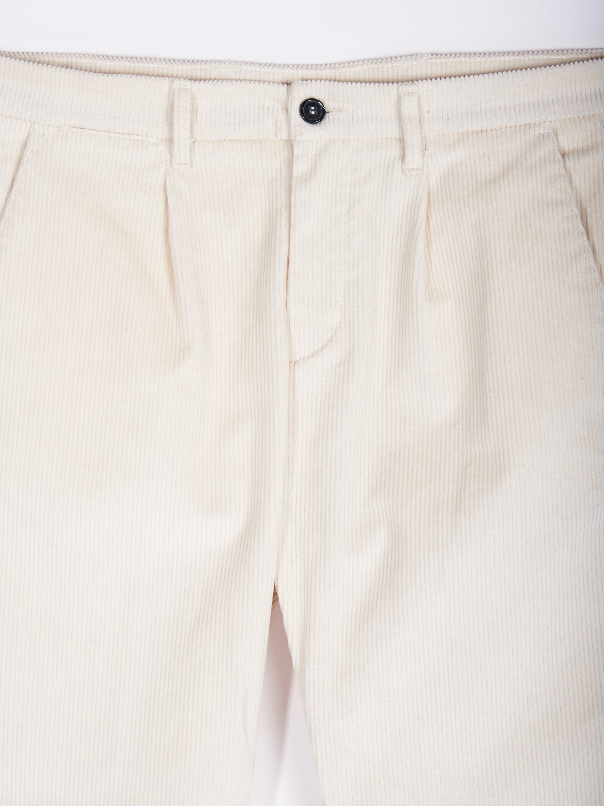 Pantaloni in velluto con pinces