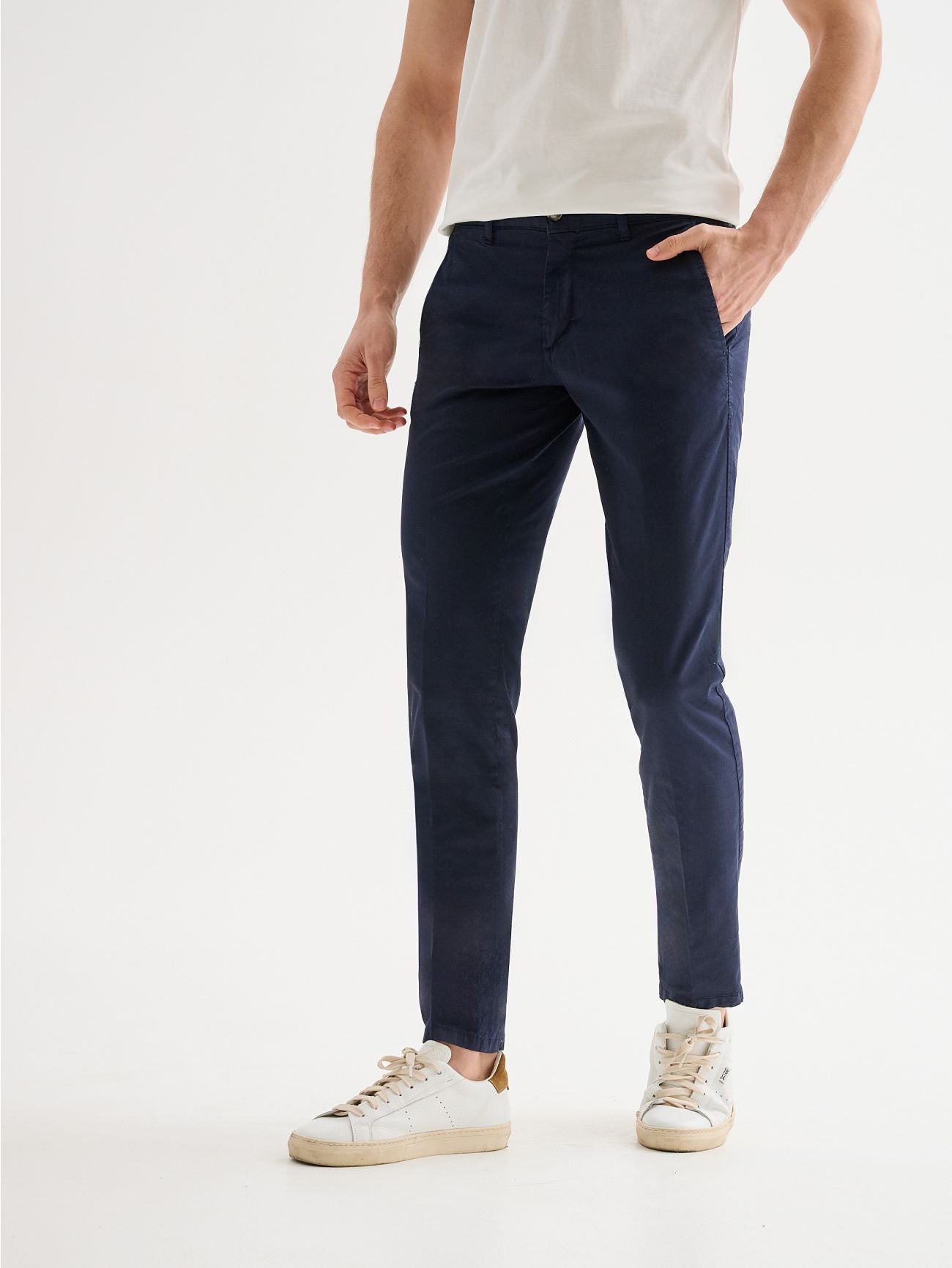 PANTALONI CHINOS SLIM-FIT BASIC