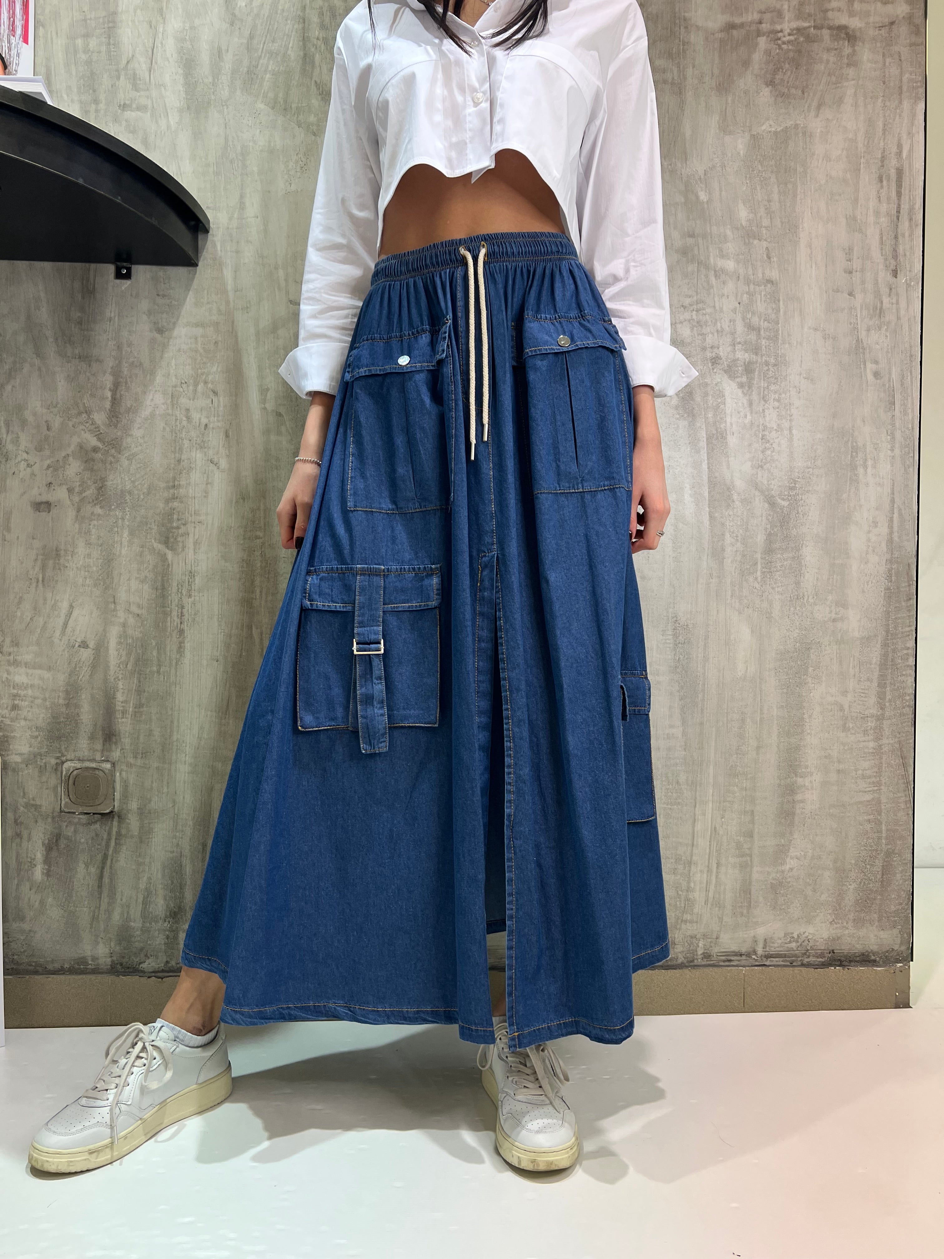 Gonna lunga in denim con tasconi