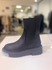 Stivaletto con fondo in gomma