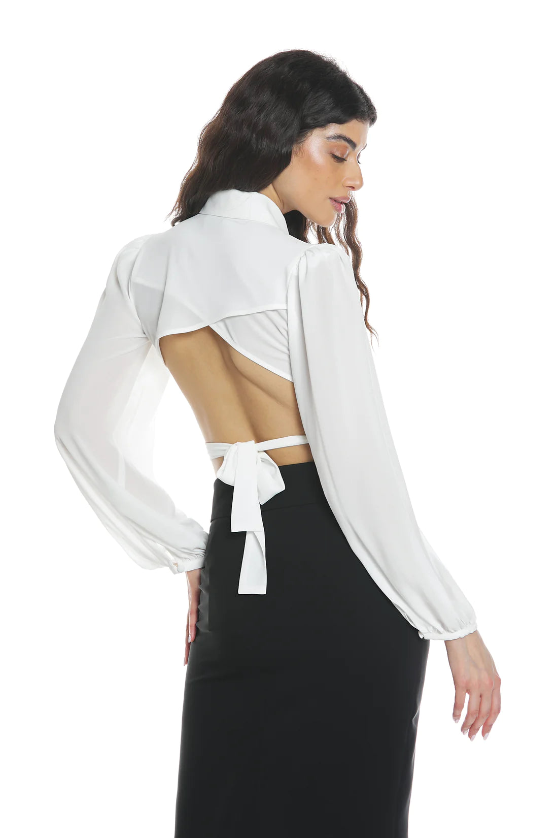 CAMICIA CON APERTURA SCHIENA