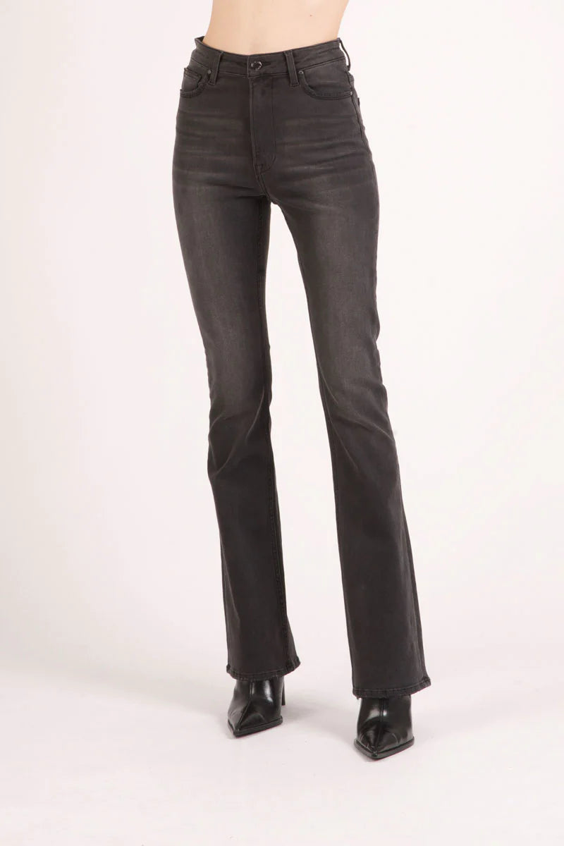 Jeans a zampetta