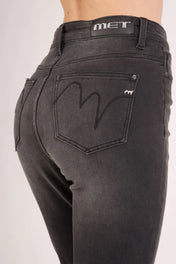 Jeans a zampetta