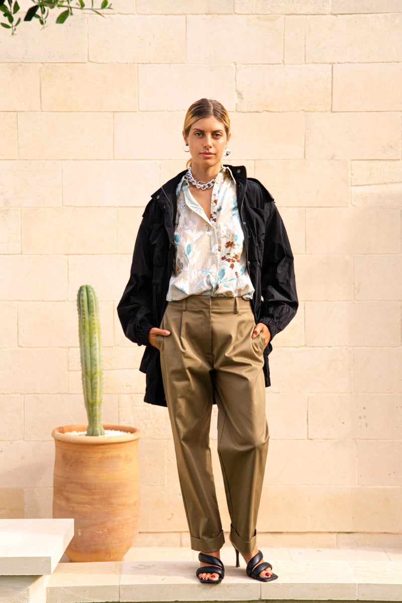 Parka con cappuccio coulisse in vita in taffetà