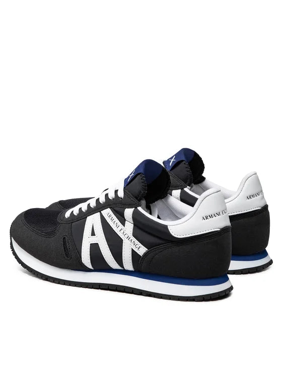 Sneakers blu e bianche