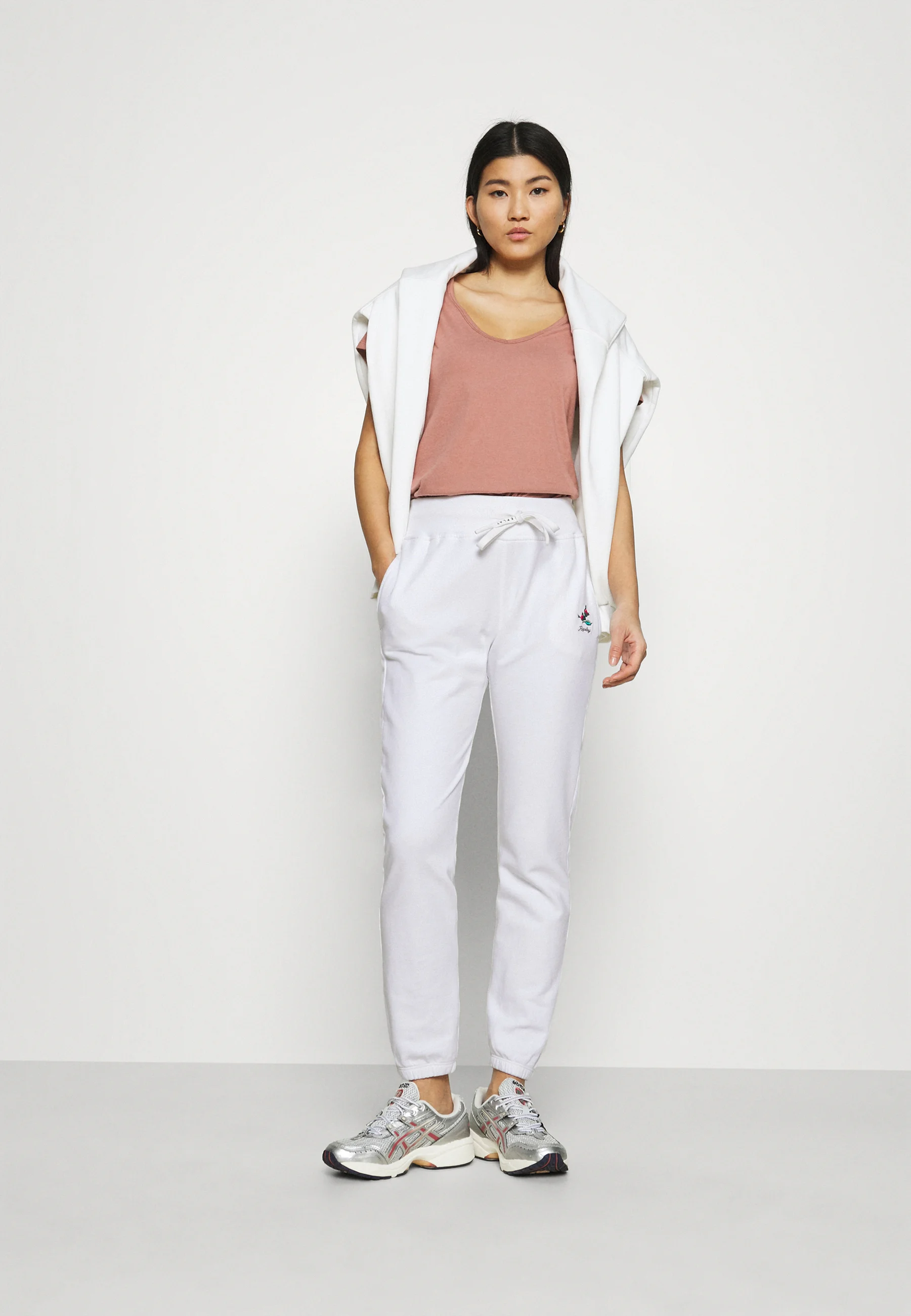 Pantaloni in cotone con patch