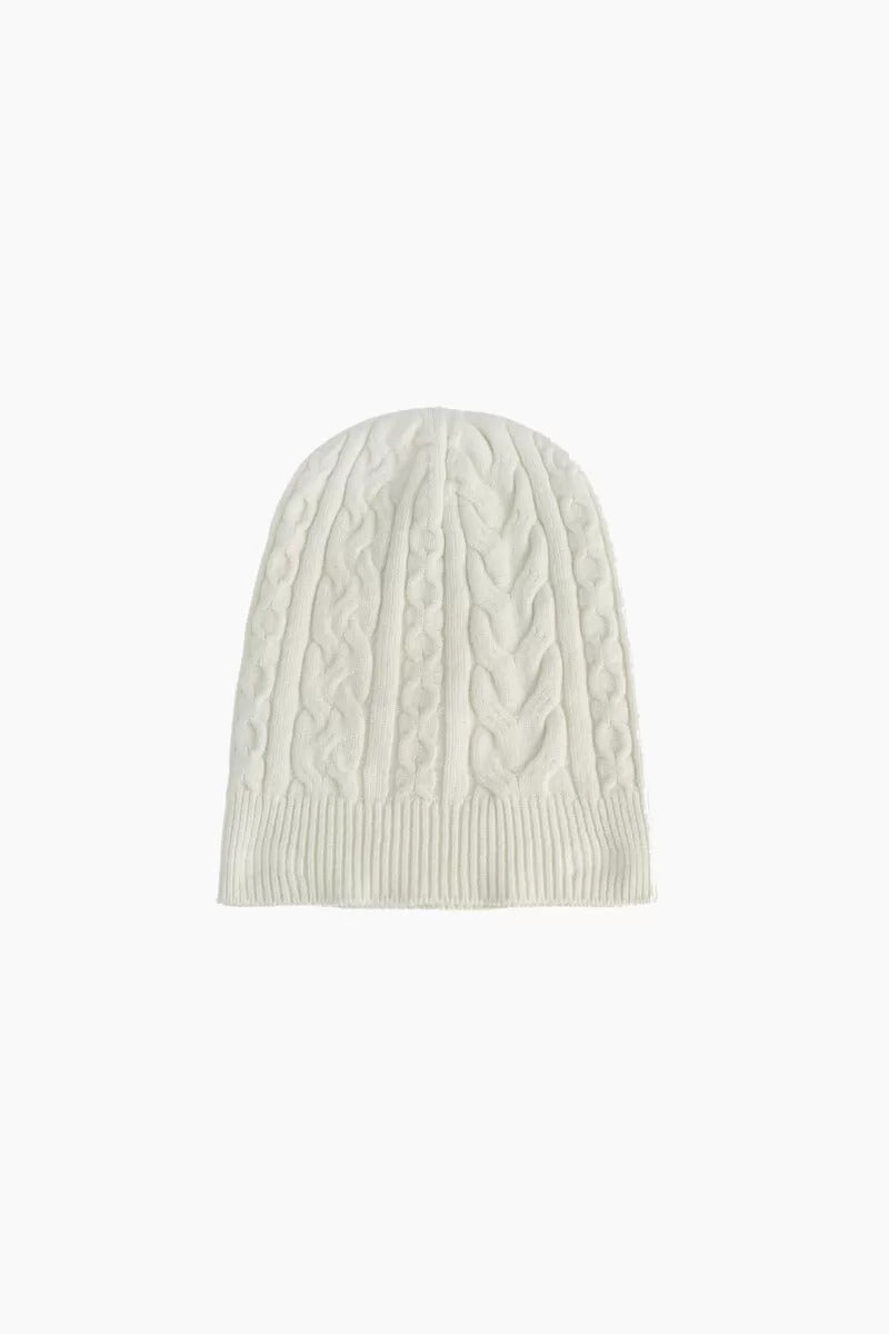 Berretto in maglia a trecce