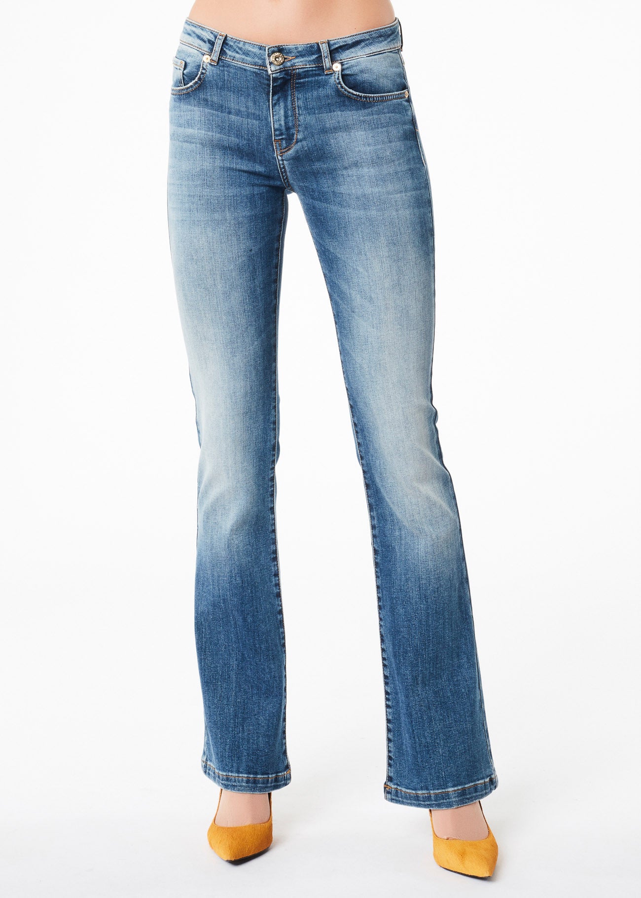 Jeans a zampa