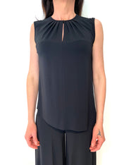 Top smanicato girocollo