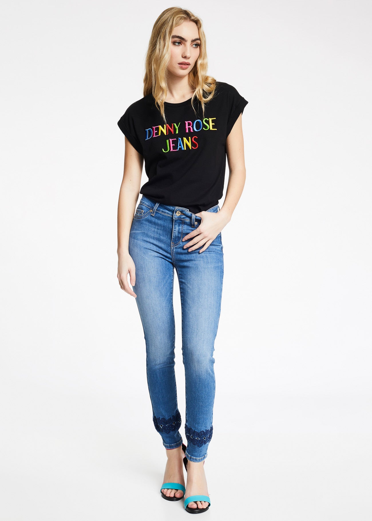 Tshirt con logo multicolor
