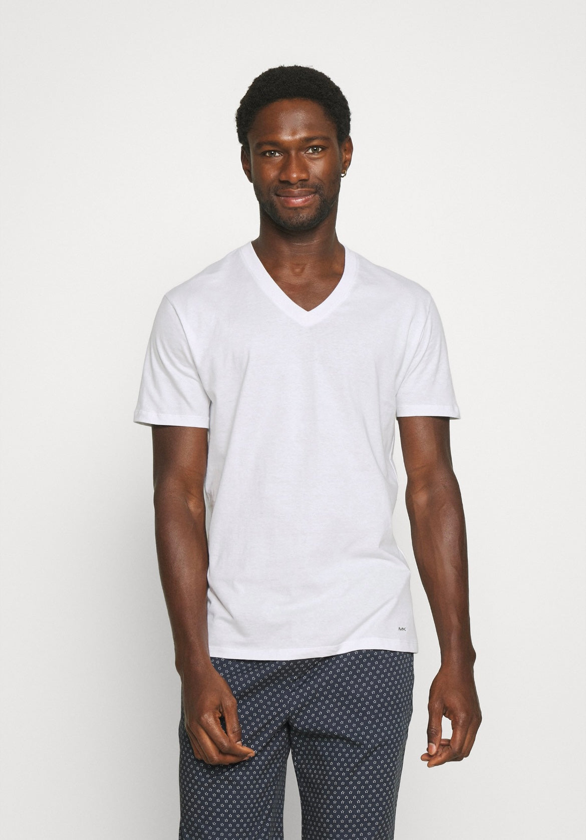 T-shirt bianca scollo V basica - 3 pezzi
