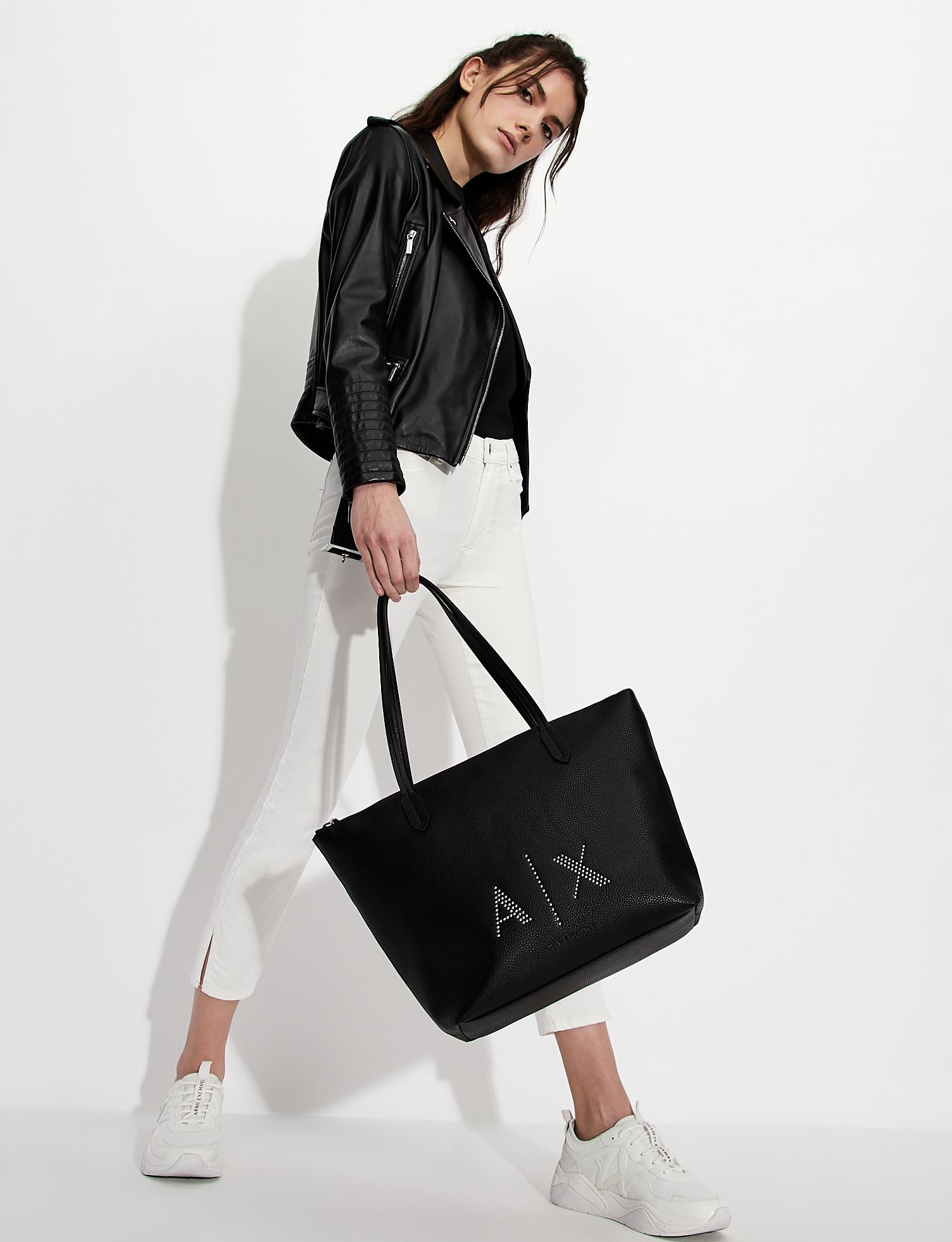 Borsa con borchie