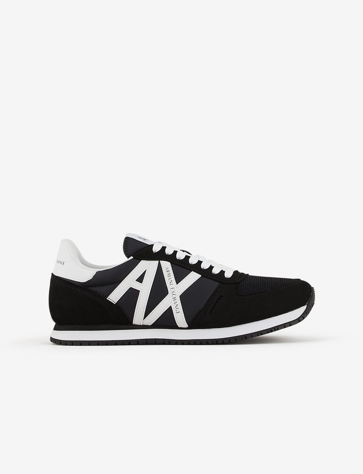 Sneakers nere