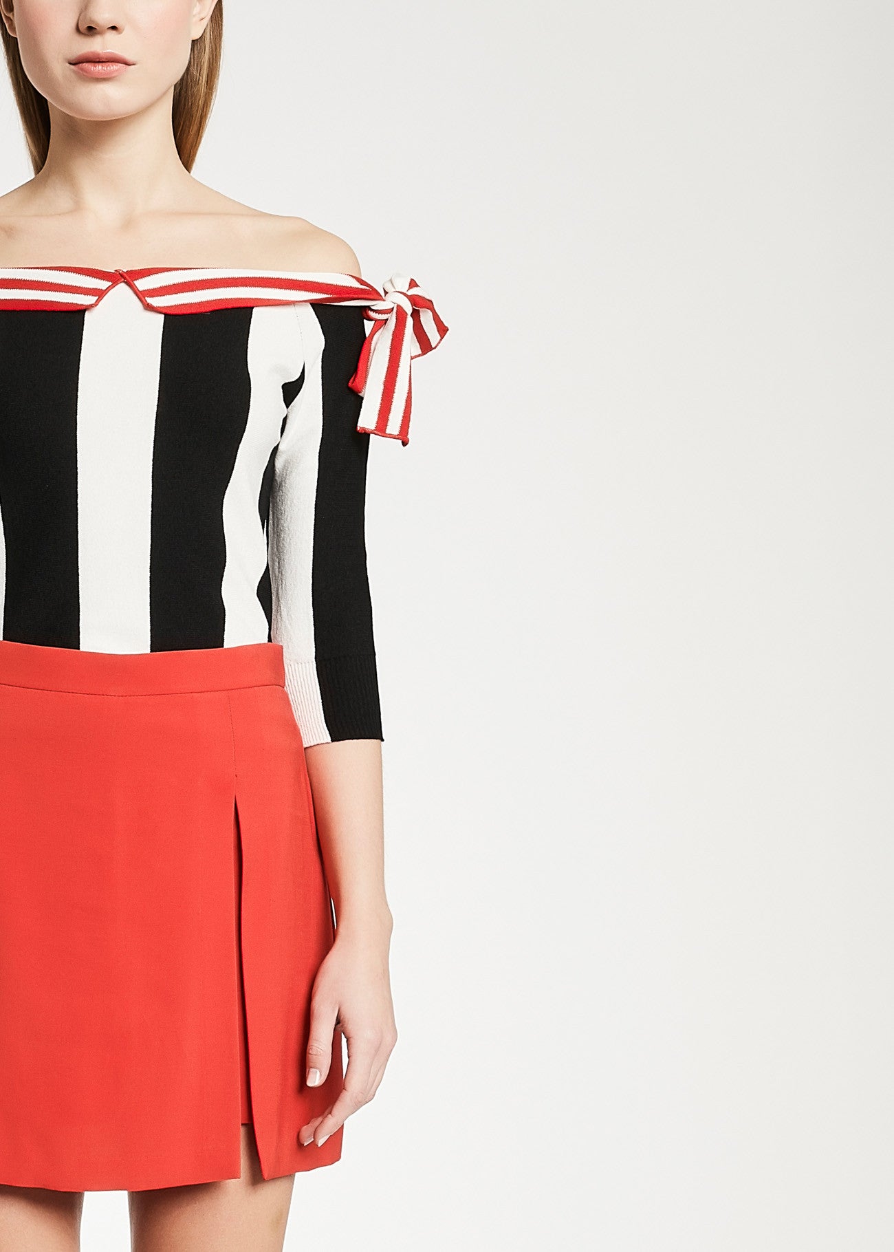 Maglia a righe off the shoulder