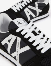 Sneakers nere